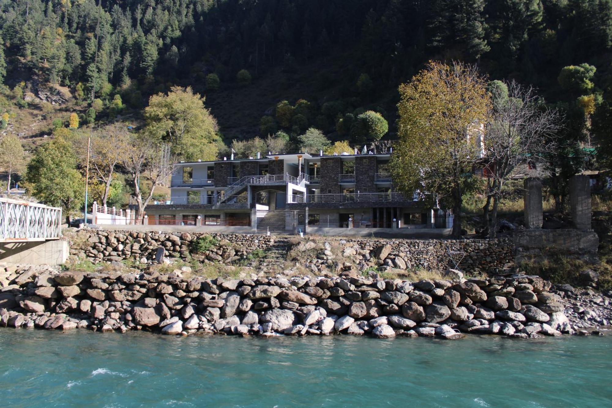 River Garden Hotel And Resort Наран Екстер'єр фото